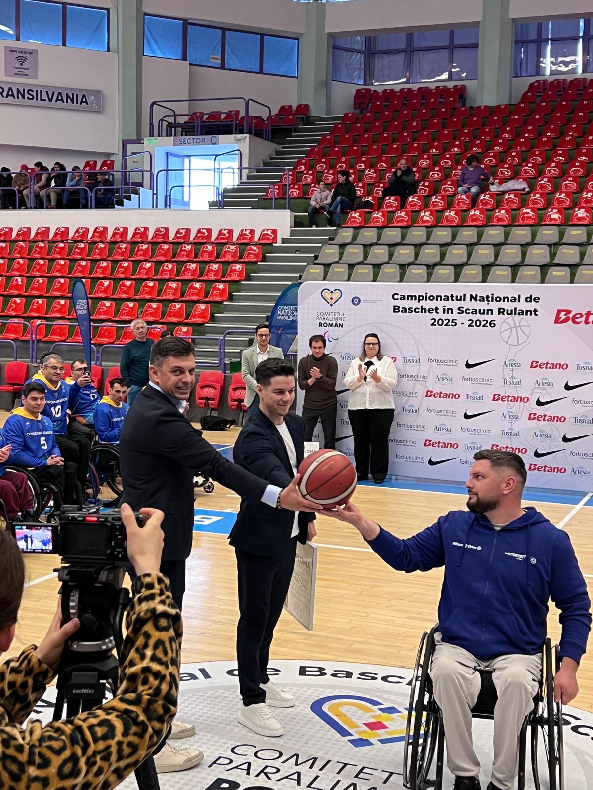 Ceremonia de deschidere a Campionatului Național de Baschet în Fotoliu Rulant
