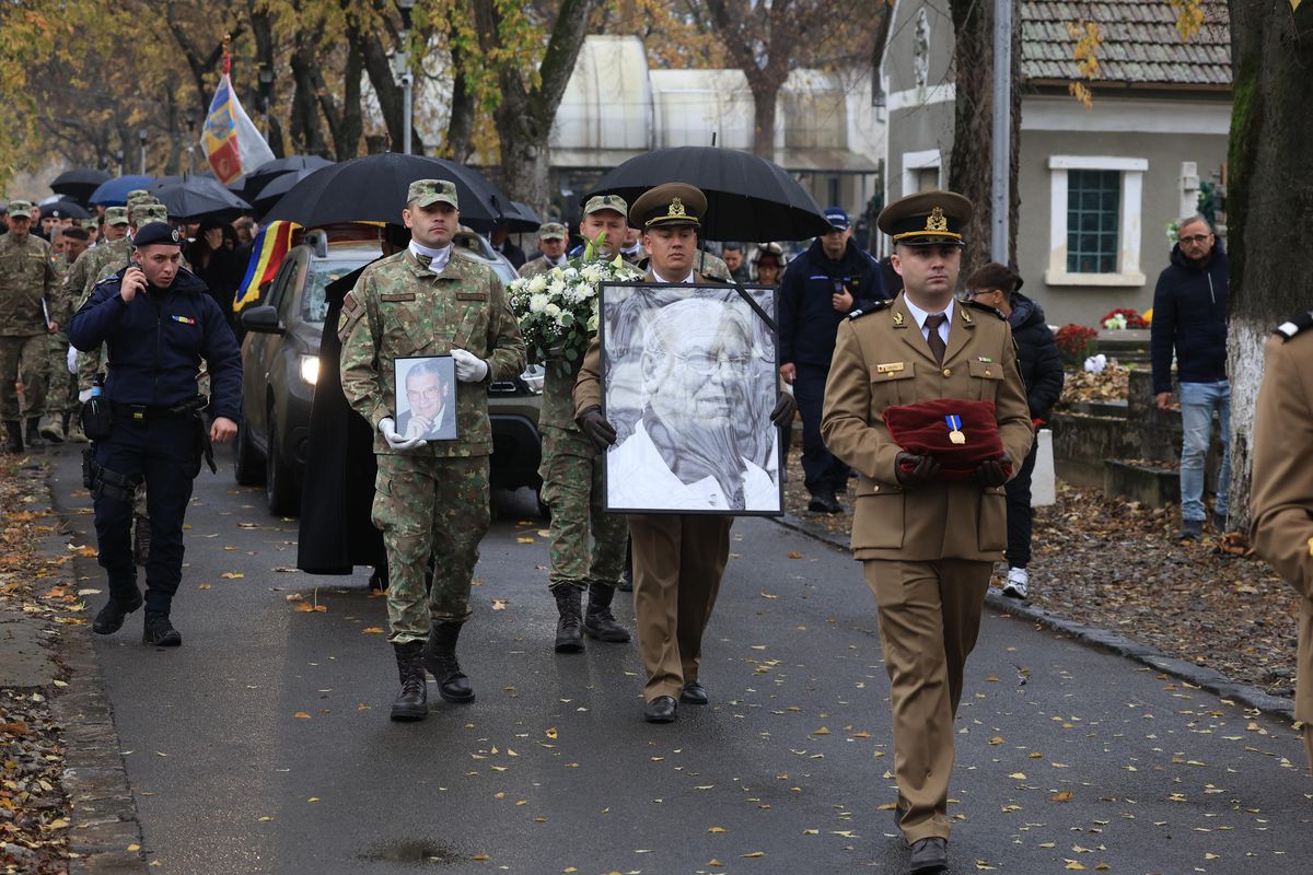 Familia lui Emeric Ienei, la înmormântarea marelui antrenor // foto: Ionuț Iordache (GSP.ro)