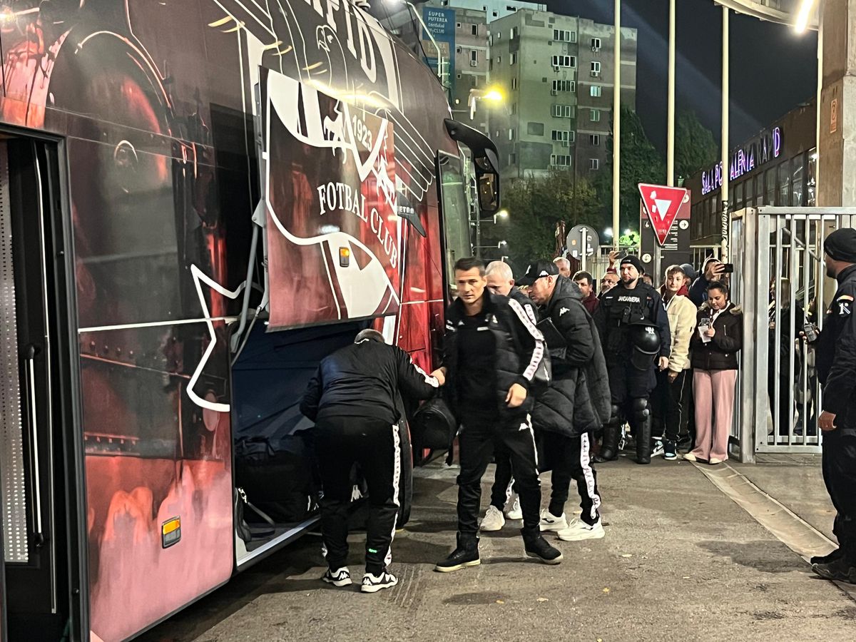 Imagini înainte de Rapid - FC Argeș