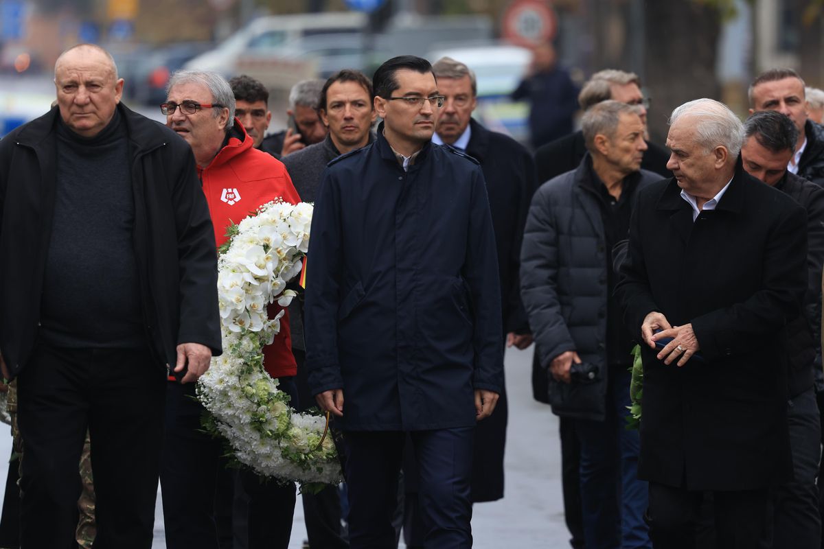 Personalități prezente la înmormântarea lui Emeric Ienei  // FOTO: GSP.ro