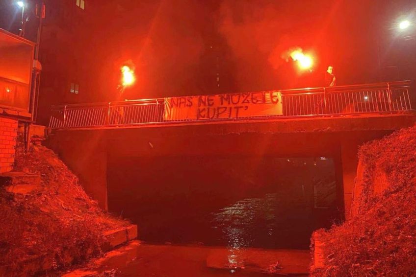 Conflict deschis în Bosnia, ultrașii au protestat prin mesaje în mai multe orașe