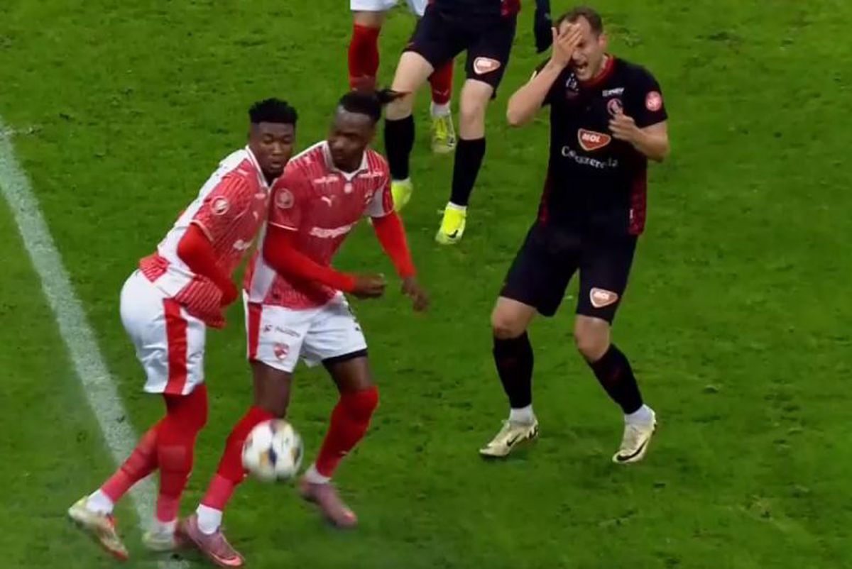 A venit verdictul lui Vassaras: gafă MAJORĂ de arbitraj la Dinamo - Csikszereda