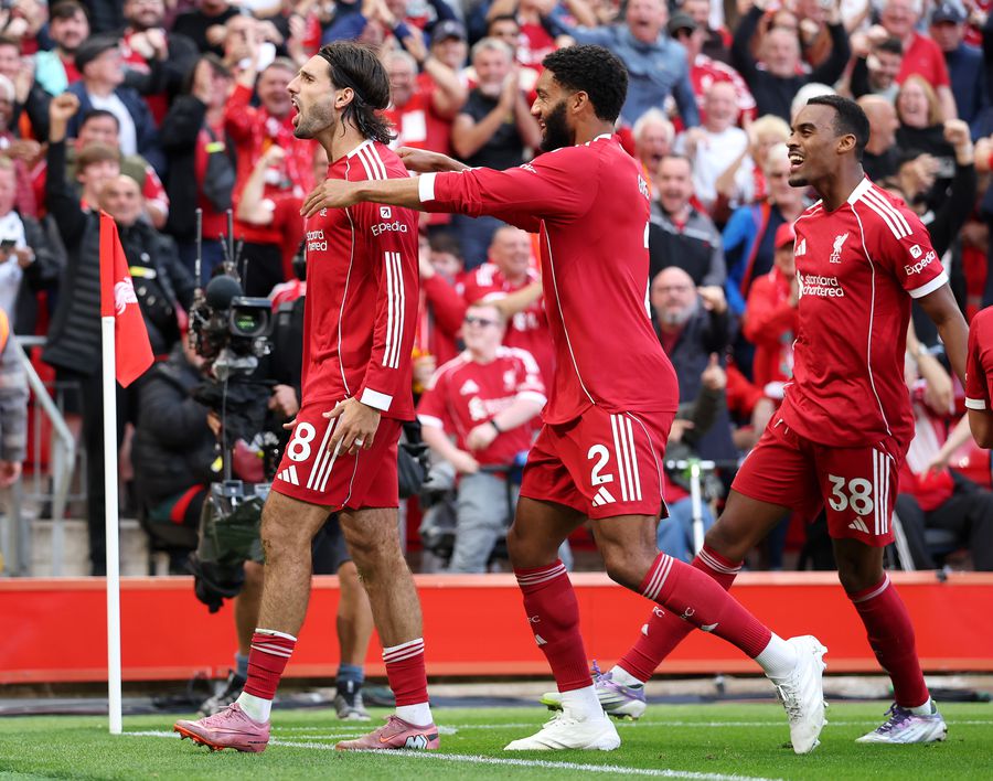 Liverpool plănuiește să ia măsuri pentru a nu pierde un jucător important » Care este soluția gândită de „cormorani”