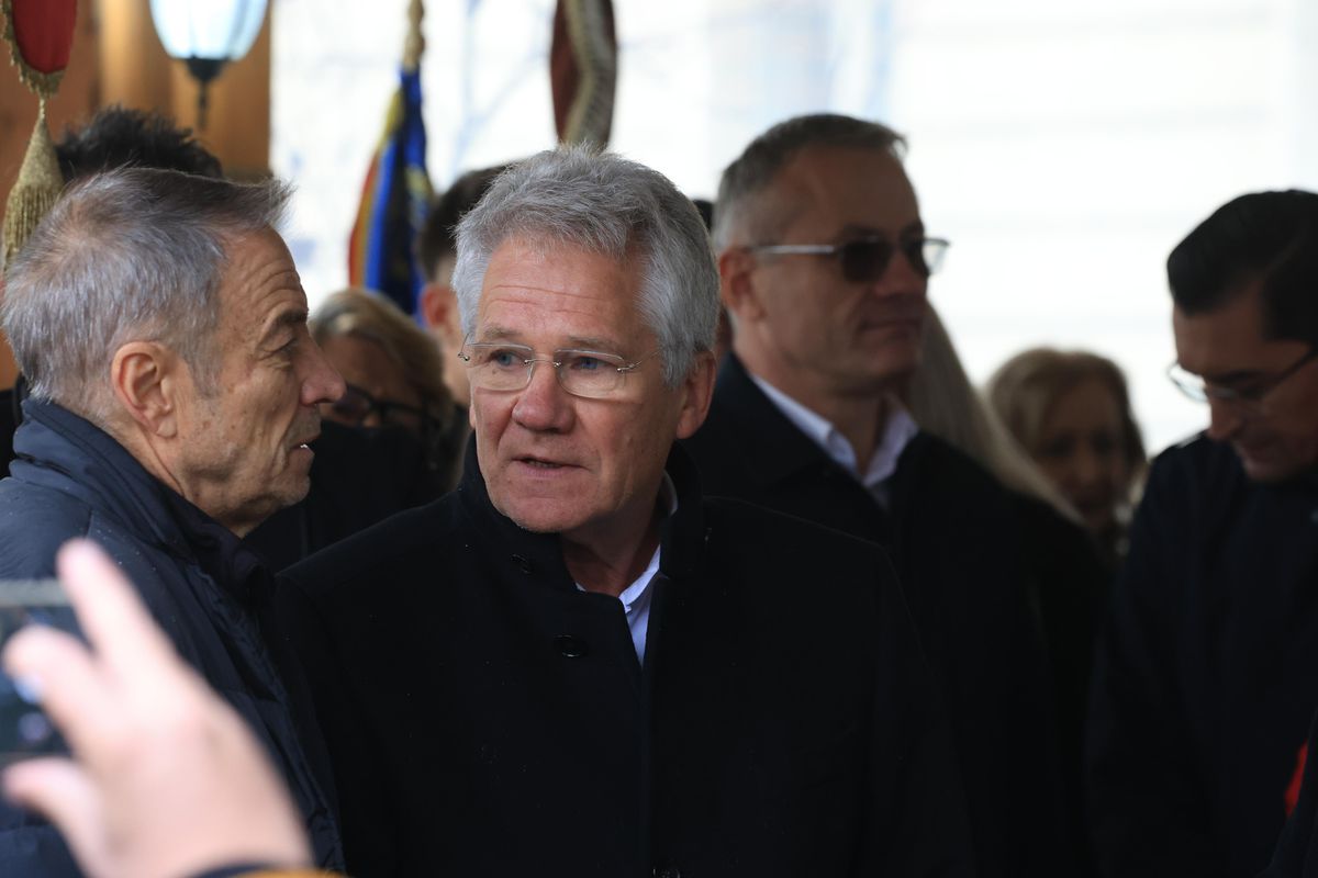 Personalități prezente la înmormântarea lui Emeric Ienei  // FOTO: GSP.ro