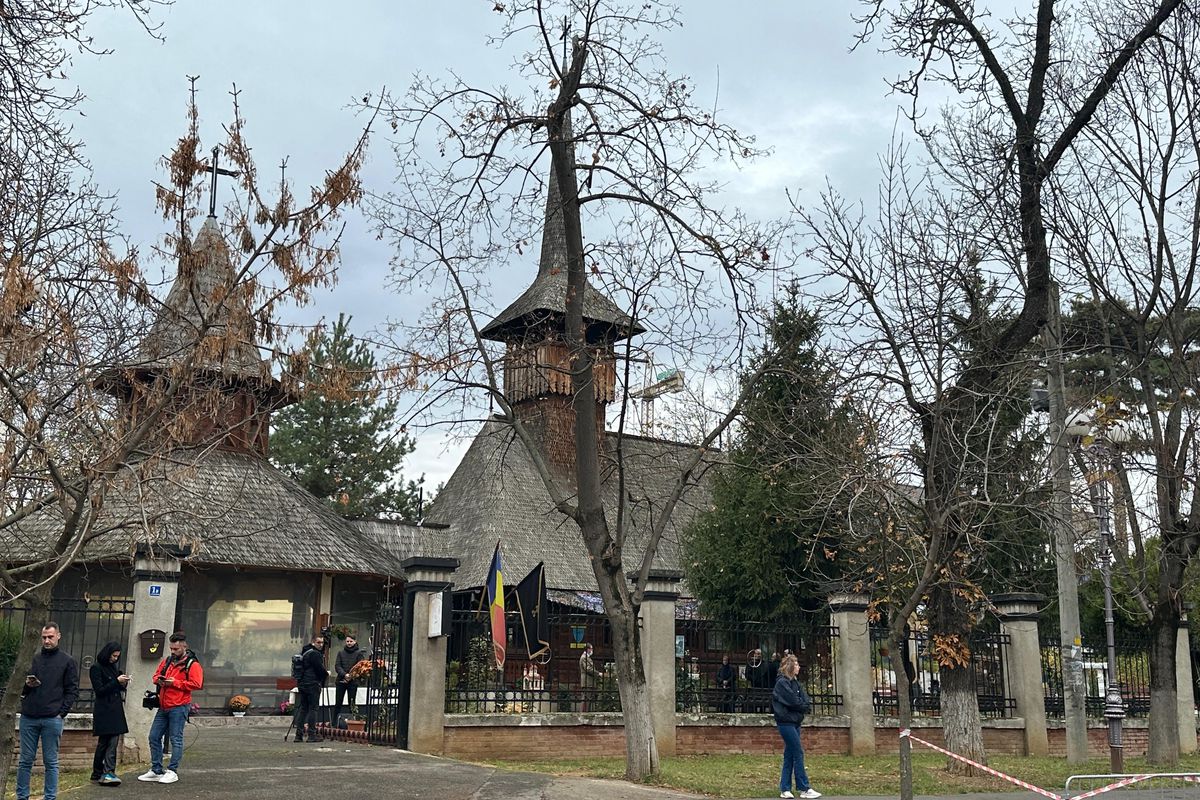 Înmormântare Emeric Ienei