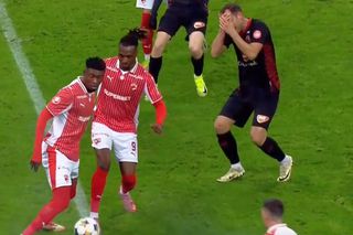 DOUĂ decizii contestate de Csikszereda în eșecul cu Dinamo: „Împinși de la spate!”