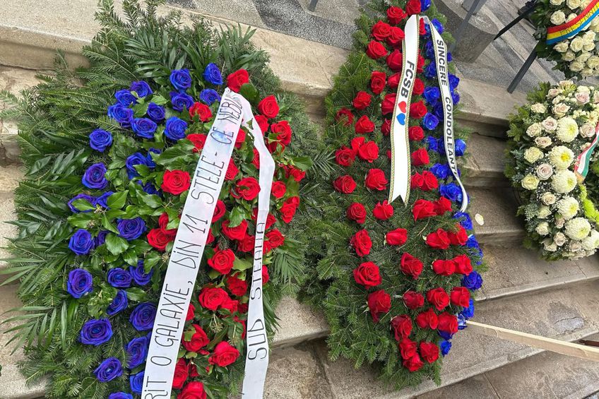 Sâmbătă, 8 noiembrie, au avut loc funerariile marelui Emeric Ienei, decedat la 88 de ani, iar mai multe personalități din România au depus coroane la mormântul acestuia.