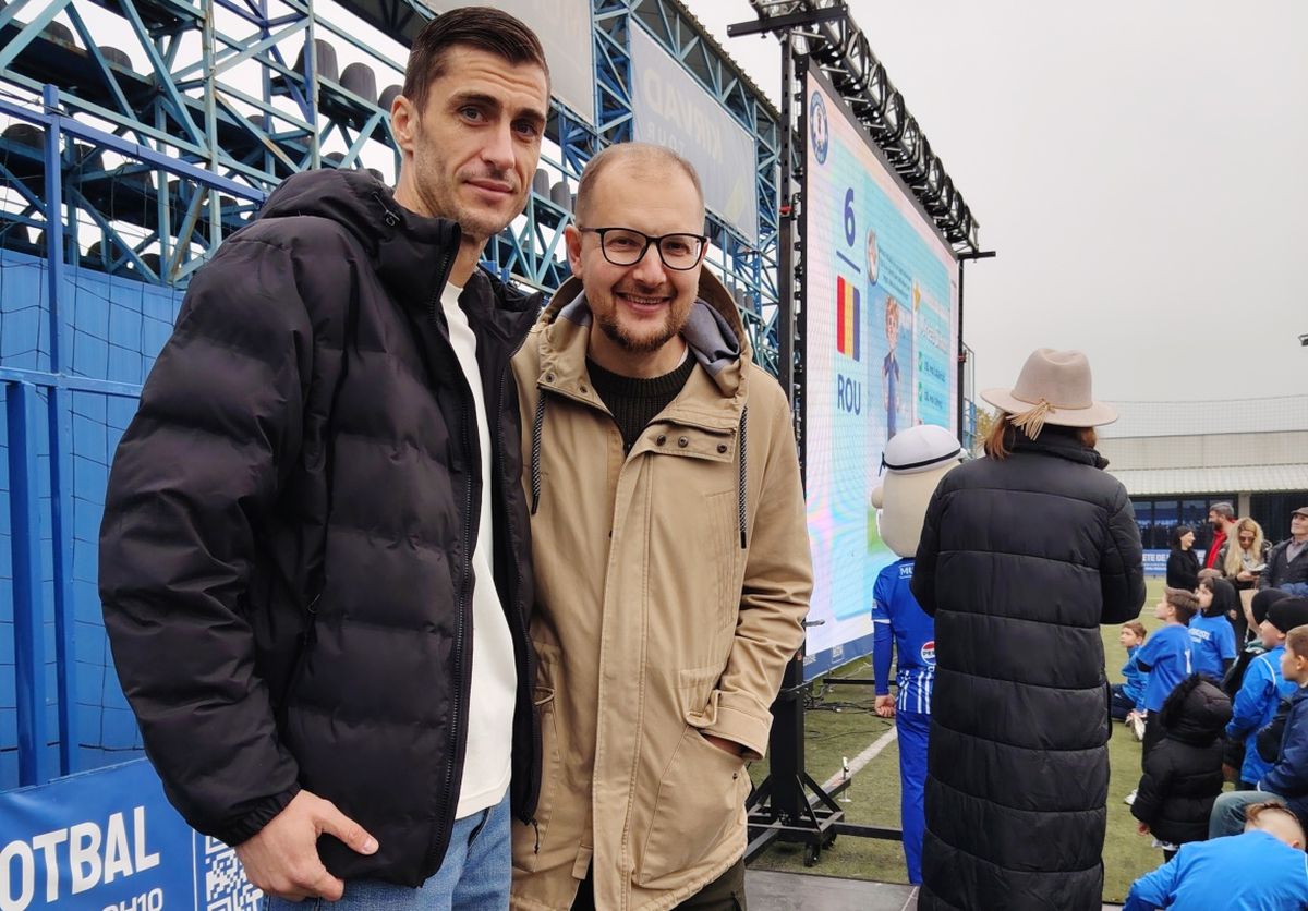 S-a lansat „Jurnalul unui fotbalist de buzunar” la Academia Hagi! Ce le-a transmis copiilor Alec Blenche, unul dintre cei mai cunoscuți autori de cărți pentru copii din România