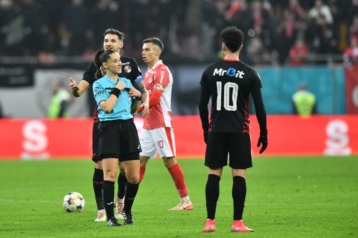 Gloria lui Dinamo a dat în liderii lui Kopic: „Nu îmi plac, joacă mai bine fără ei!”