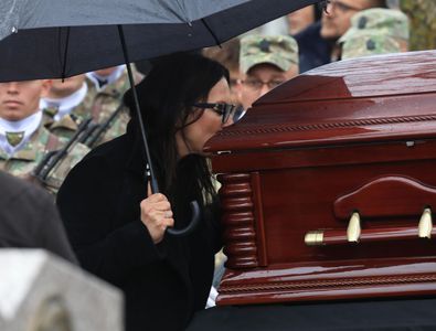 „Te iubim, bunicu'!” » Marele Emeric Ienei, înmormântat în Cimitirul ...