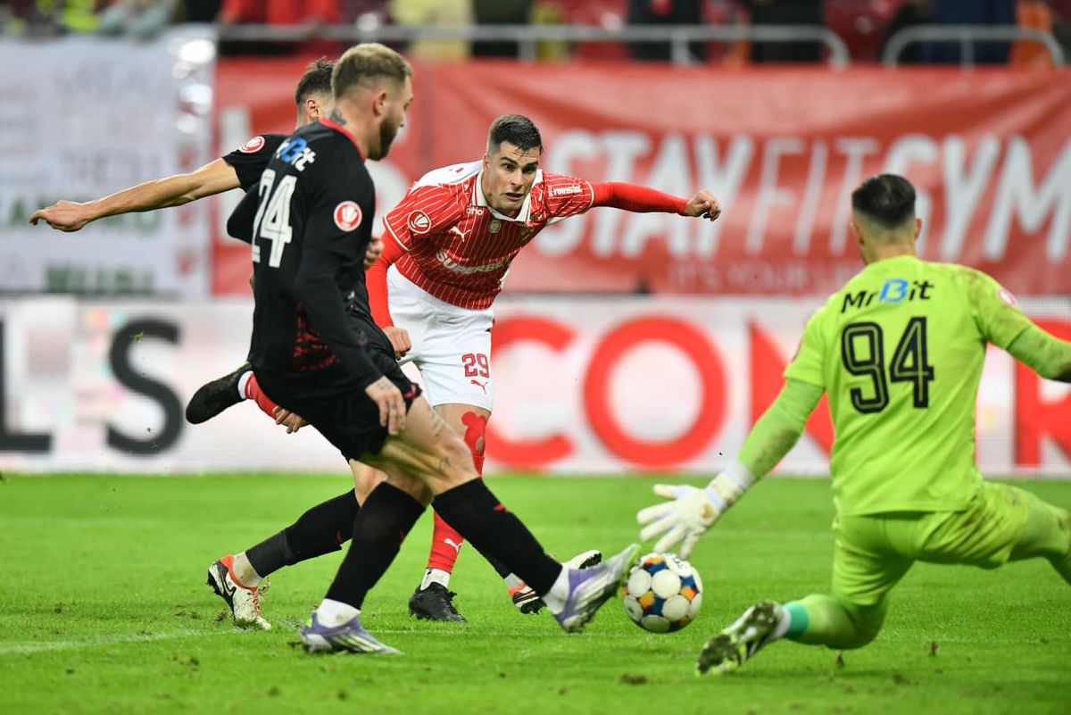 Gloria lui Dinamo a dat în liderii lui Kopic: „Nu îmi plac, joacă mai bine fără ei!”