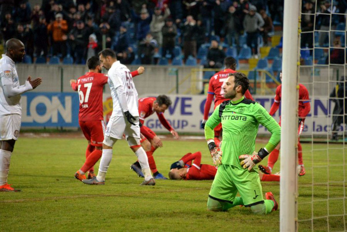 BOTOȘANI - CFR CLUJ 2-1 / FOTO+VIDEO Dan Petrescu a sacrificat campionatul pentru Europa, iar CFR a fost răpusă la Botoșani