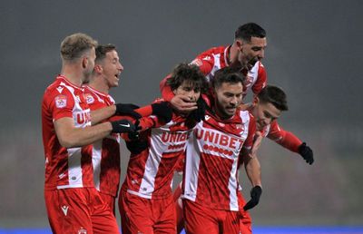 Angajații lui Dinamo, ajutați financiar de unul dintre fotbaliști: „Sunt supărat, toţi trebuie să îşi primească salariile”