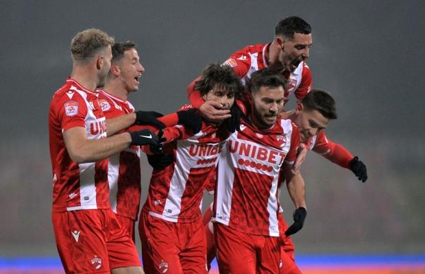 Angajații lui Dinamo, ajutați financiar de unul dintre fotbaliști: „Sunt supărat, toţi trebuie să îşi primească salariile”