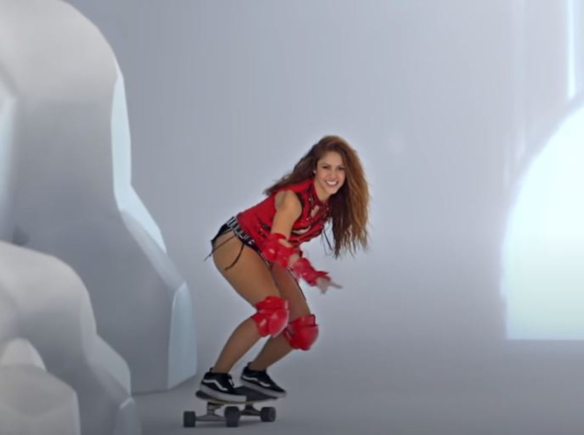 Shakira - videoclip „Girl like me” 08.12.2020