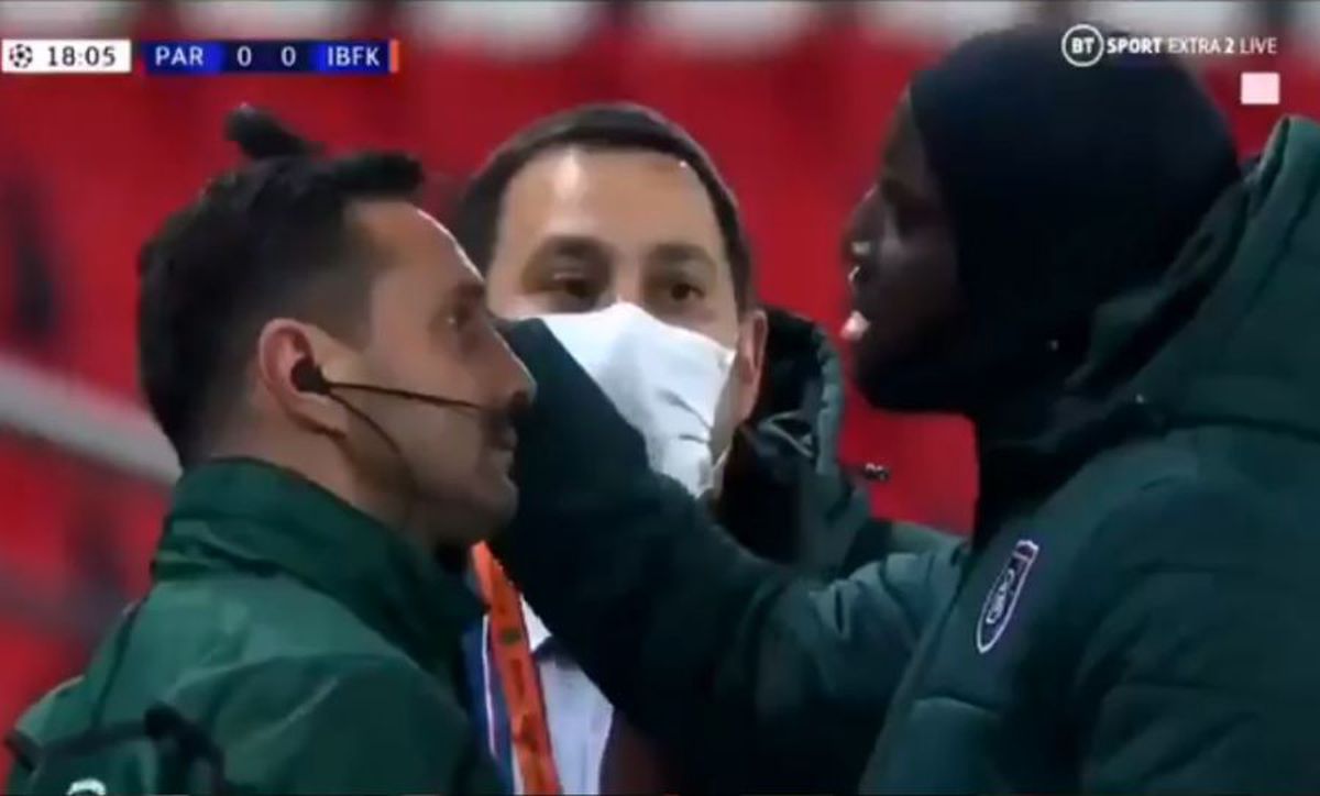 Demba Ba nu îl uită pe Sebastian Colțescu: „Eu aș fi judecat altfel, nu poți face așa ceva!” + UEFA, trasă la răspundere: „Arbitrii trebuie educați”