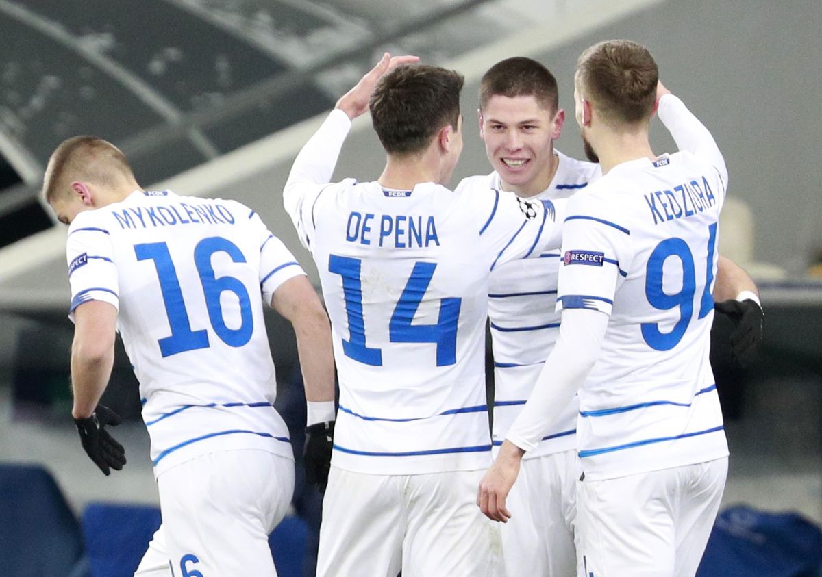 Dinamo Kiev - Ferencvaros 1-0. Mircea Lucescu e în „16-imile” Europa League » Încă o performanță notabilă reușită de „Il Luce” la Kiev