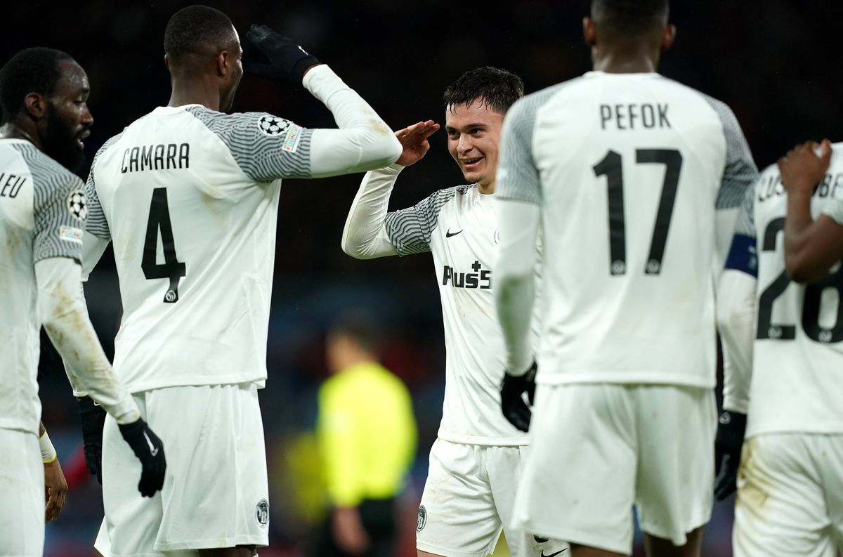 Pe Marco Asensio l-a pufnit râsul când a fost întrebat de eliminarea Barcelonei din UCL: „Nu prea-mi pasă”