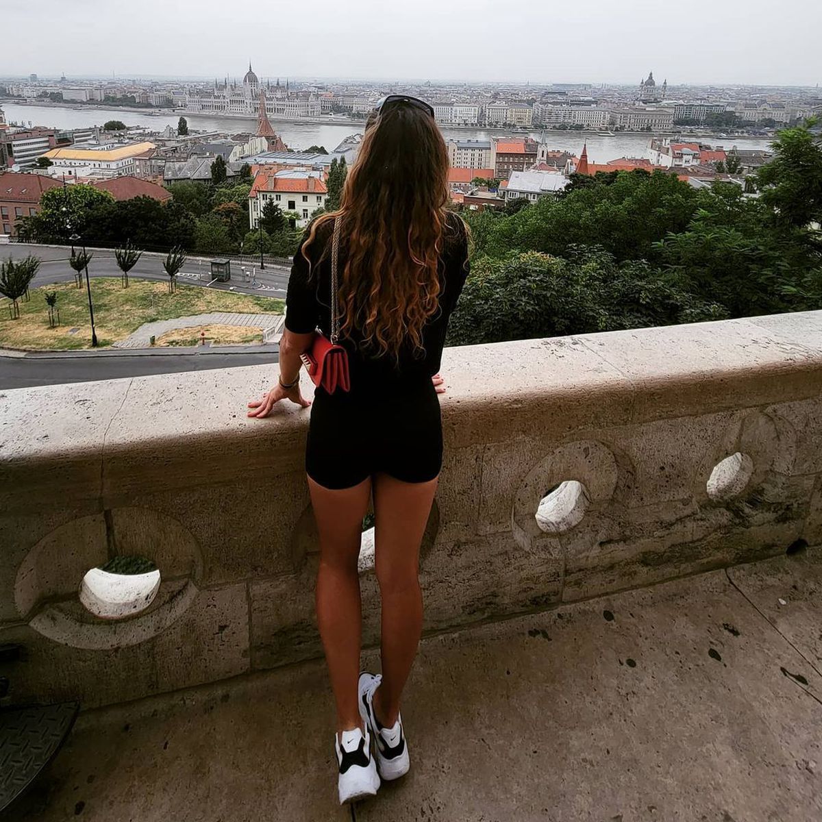 Unde se relaxează Mihaela Buzărnescu, după un sezon de coșmar » A postat o poză îndrăzneață pe Instagram: „Mintea ta e o armă”