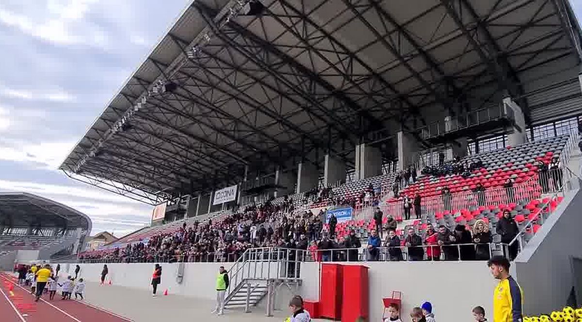 Ziua Porților Deschise la noua arenă din Liga 1 » Burleanu și primarul au tăiat panglica. Primul meci e deja sold-out!