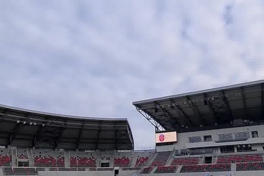 Atmosferă fabuloasă pe noul stadion din Sibiu, la meciul FC Hermannstadt -  Farul! Coregrafie superbă pregătită de fani - Antena Sport