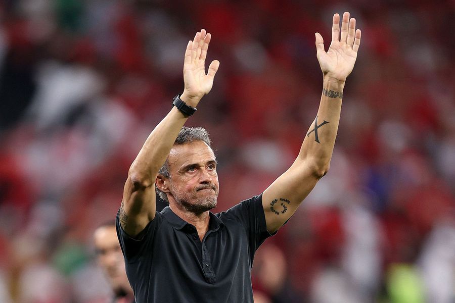 Luis Enrique nu mai e selecționerul Spaniei Spania și-a anunțat noul selecționer, la nici o oră de când oficializase despărțirea de Luis Enrique!