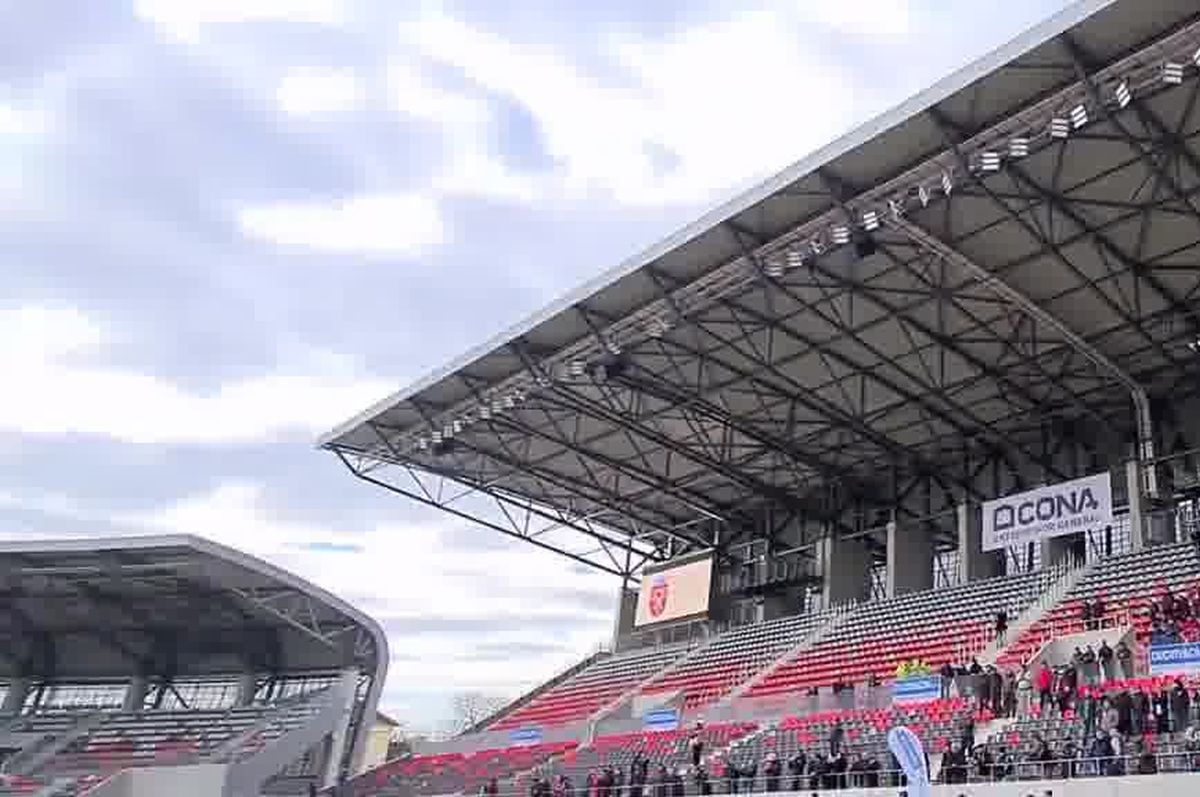 Ziua Porților Deschise la noua arenă din Liga 1 » Burleanu și primarul au tăiat panglica. Primul meci e deja sold-out!