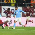 Rapid și FC Voluntari se înfruntă sâmbătă, de la ora 20:45, în runda cu numărul 19 din Superligă. / FOTO: Imago