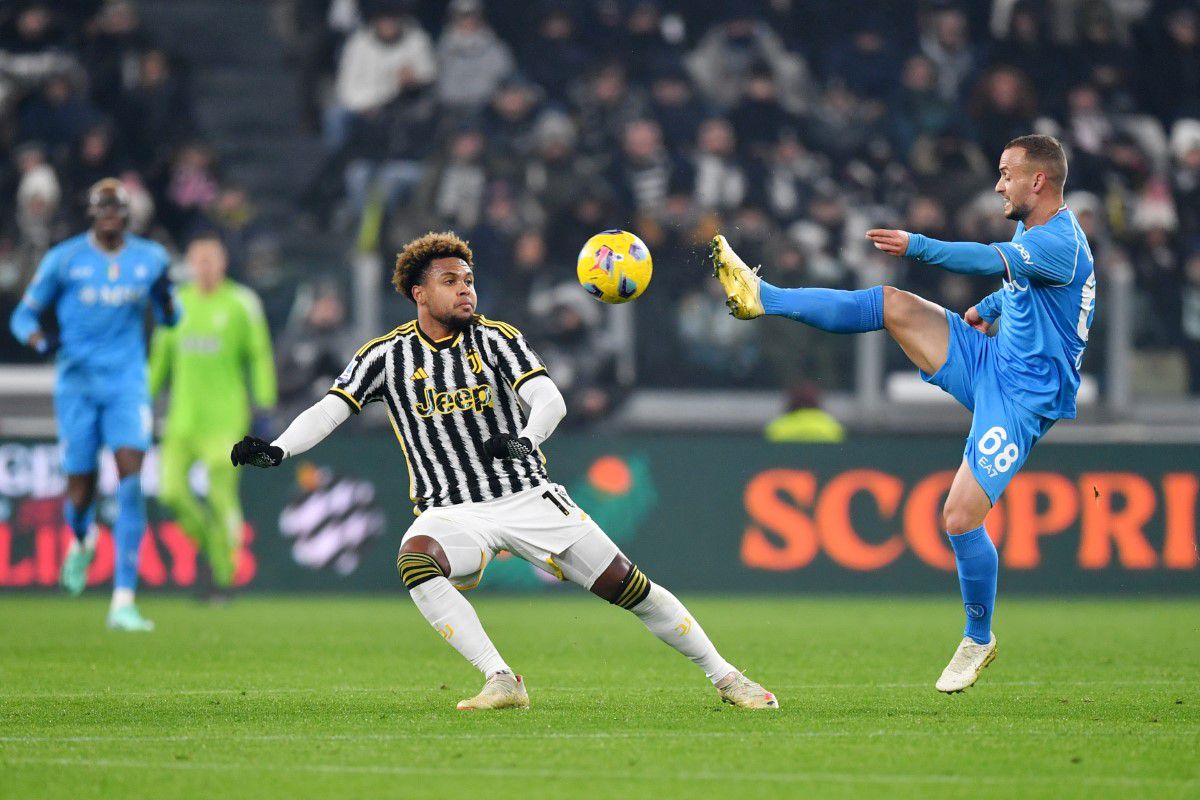 Juventus - Napoli 1-0 » Torinezii câștigă greu și urcă pe primul loc în Serie A