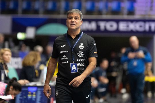 Ambros Martin, selecționerul Spaniei / FOTO: Imago