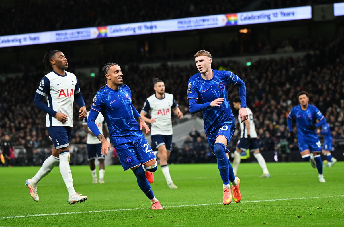 Și-a aruncat ghetele la gunoi imediat după Tottenham - Chelsea. Mesajul fundașului: „Scuze!”