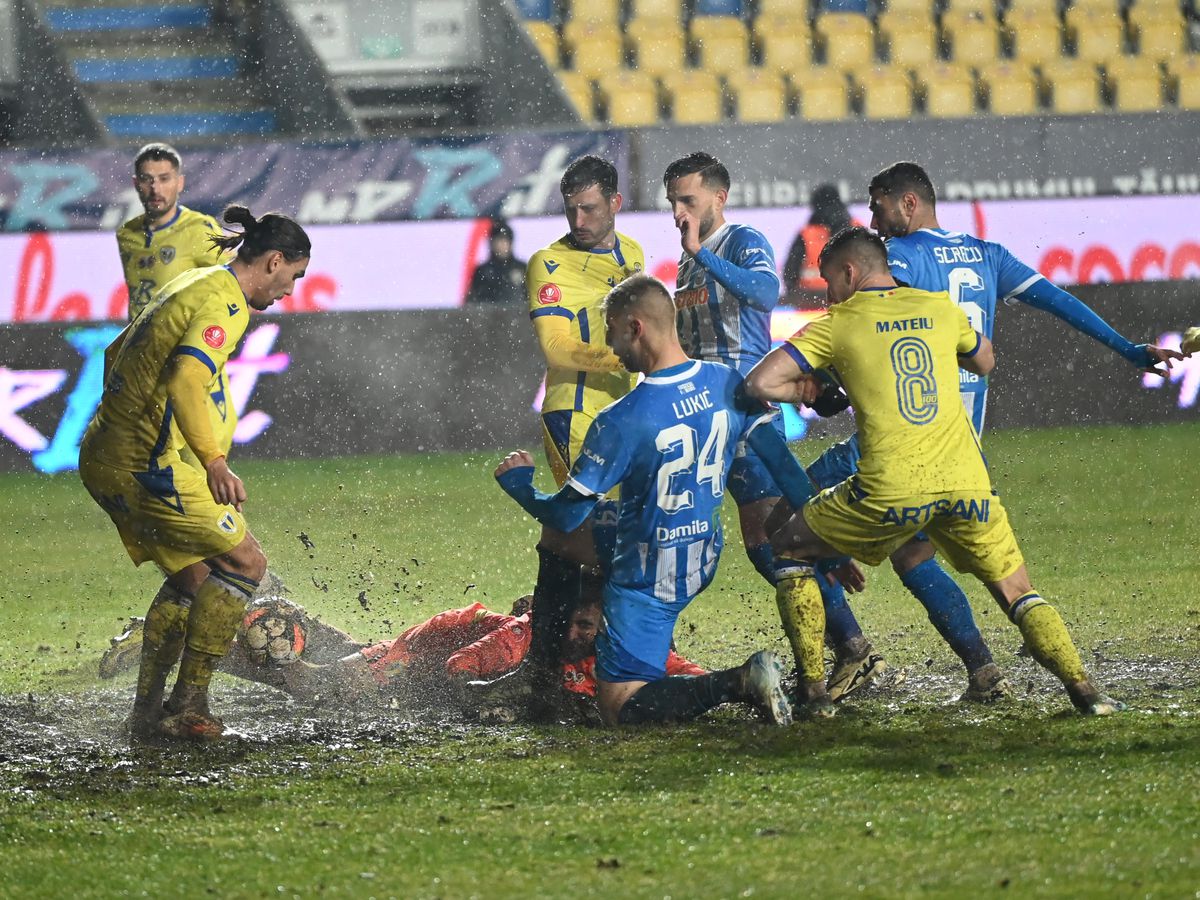 Constantin Gâlcă a răbufnit după remiza cu Petrolul: „Ăsta nu e fotbal pentru mine” + Jucătorul pe care riscă să îl piardă: „Are un hematom”