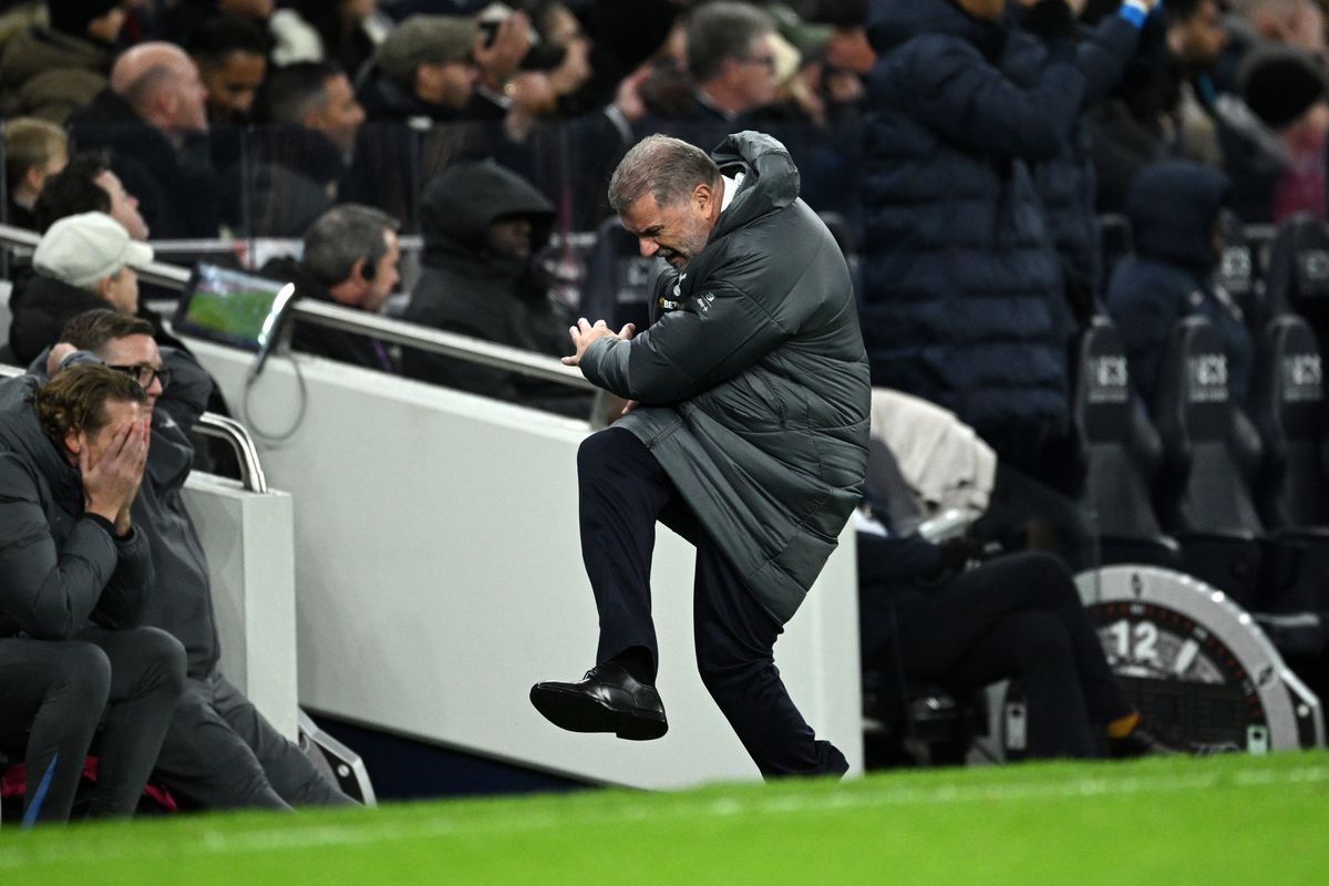 Și-a aruncat ghetele la gunoi imediat după Tottenham - Chelsea. Mesajul fundașului: „Scuze!”