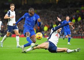 Ce scriu englezii și ce note i-au dat lui Radu Drăgușin, pe teren la toate cele 4 goluri înscrise de Chelsea
