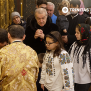 Gigi Becali la Sfânta Liturghie. FOTO: Captură Trinitas TV