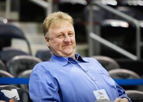 Tatăl său s-a sinucis, mama sa a crescut singură 6 copii » A scăpat de sărăcie pentru a deveni unul dintre cei mai mari jucători din istoria NBA
