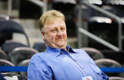 Tatăl său s-a sinucis, mama sa a crescut singură 6 copii » A scăpat de sărăcie pentru a deveni unul dintre cei mai mari jucători din istoria NBA