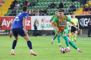 Alanyaspor - Antalyaspor, în etapa #15 din Turcia » Ianis Hagi, anunțat titular