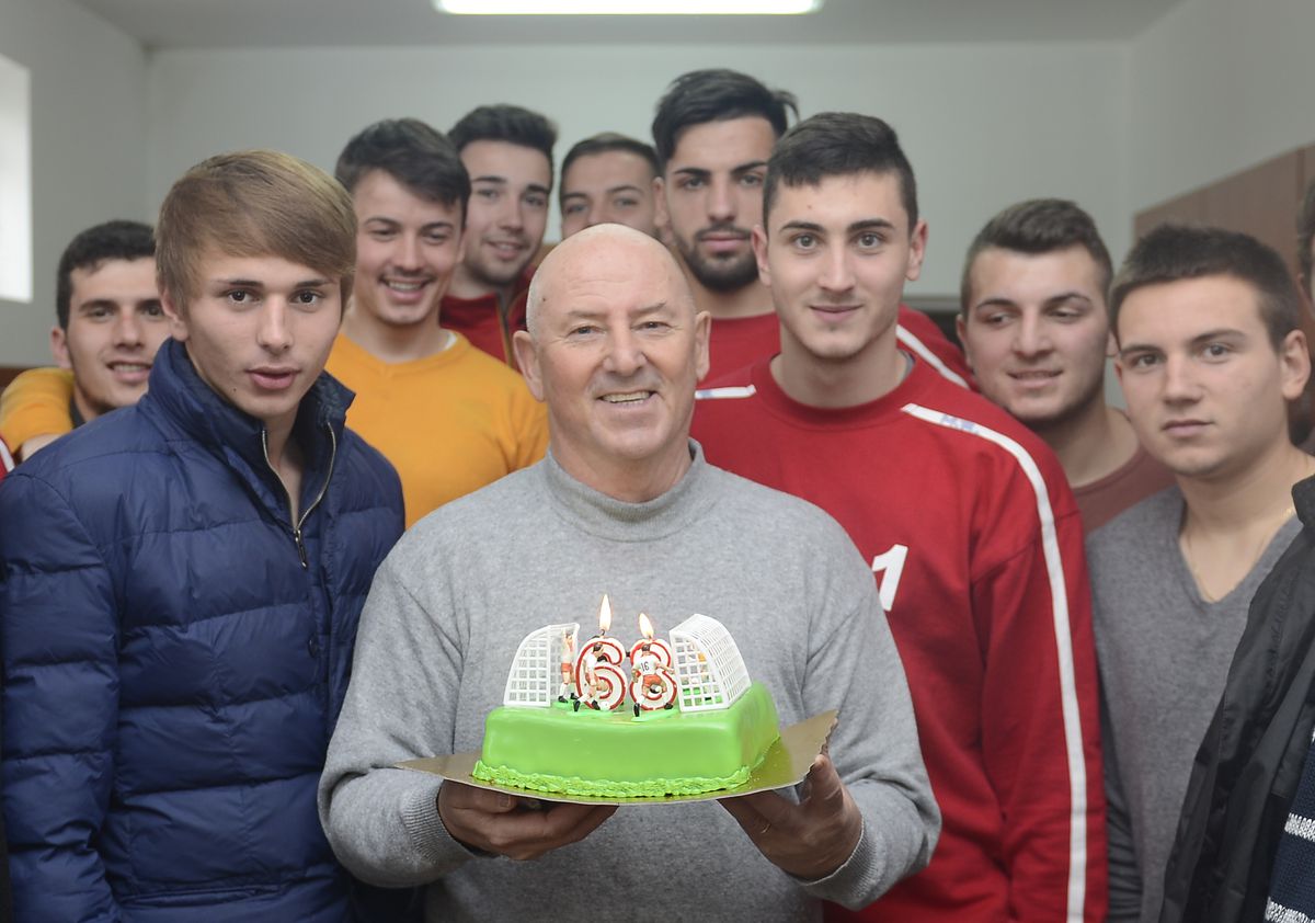 Ioan Sdrobiș, antrenorul care l-a lansat pe Chivu și „dușmanul de-o viață” al lui Mircea Lucescu, a murit la vârsta de 79 de ani