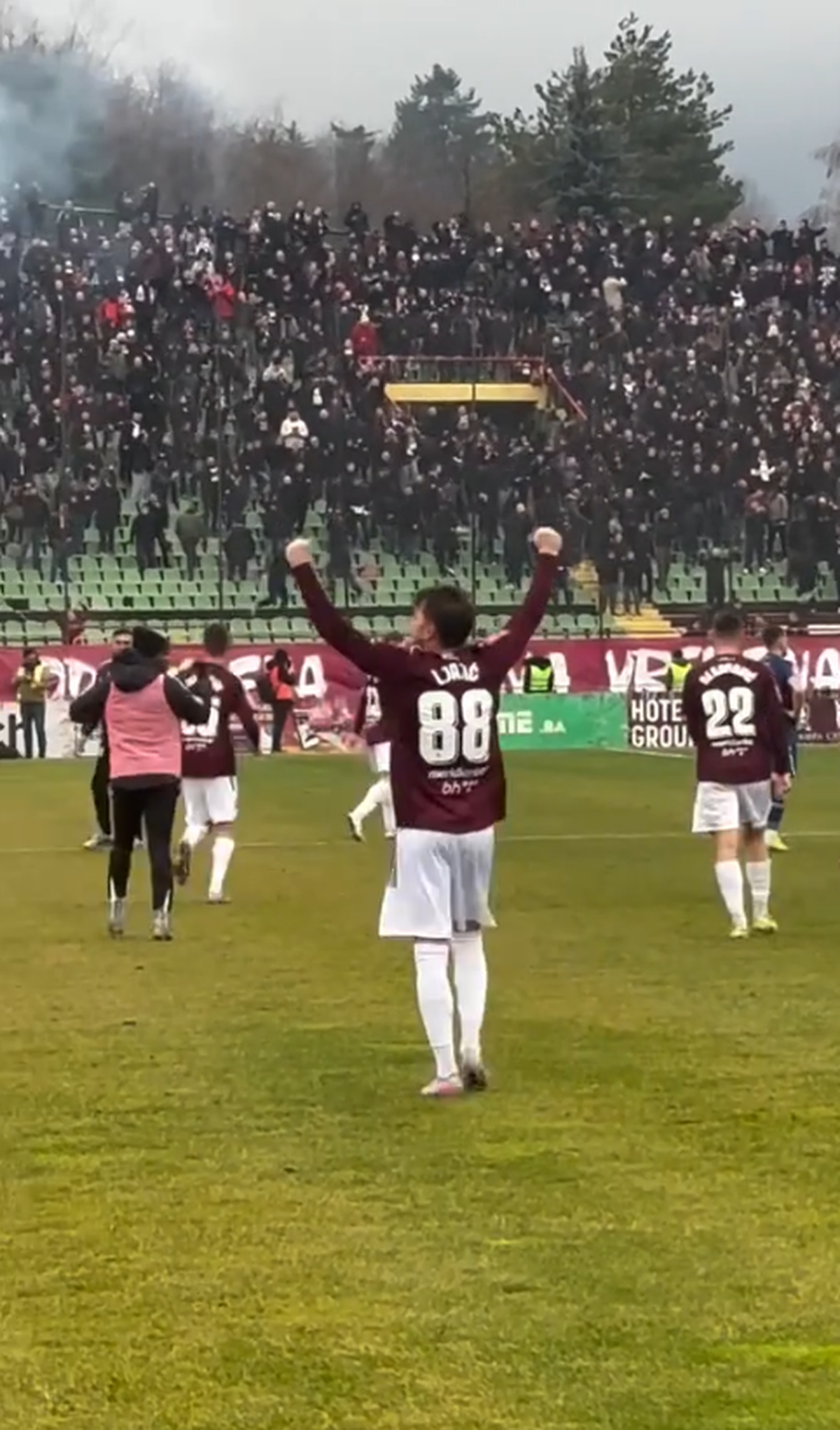 Fostul internațional s-a dat în stambă » A zdrobit rivala în derby, apoi a făcut un gest obscen