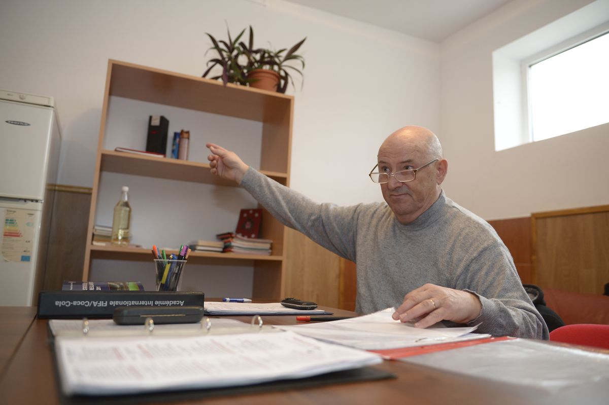 Ioan Sdrobiș, antrenorul care l-a lansat pe Chivu și „dușmanul de-o viață” al lui Mircea Lucescu, a murit la vârsta de 79 de ani