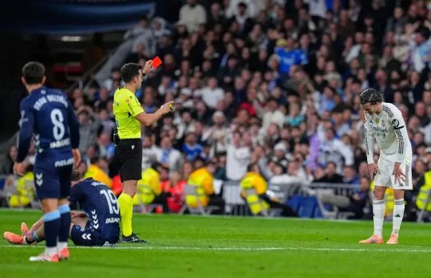 Motivul pentru care arbitrul l-a eliminat pe Carreras » Specialistul Marca: „S-a grăbit”