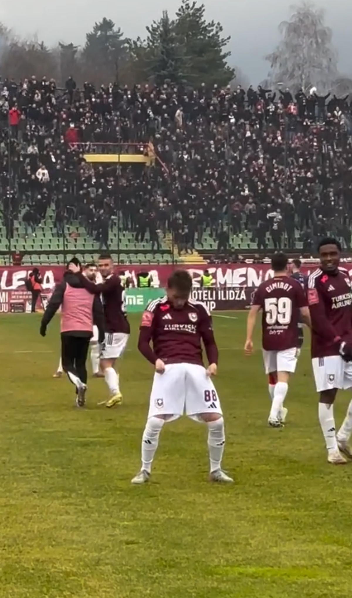 Gestul obscen făcut de Adem Ljajic