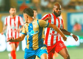 UTA - Petrolul, în etapa #19 din Superliga » Penalty refuzat după analiza VAR
