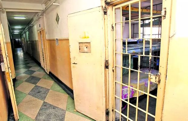 EXCLUSIV Impresarul lui Piovaccari despre INFERNUL trăit la Jilava: „Inclusiv copiii își injectau” + Cum se comporta Adrian Năstase în spatele gratiilor: „Era privilegiat, normal”