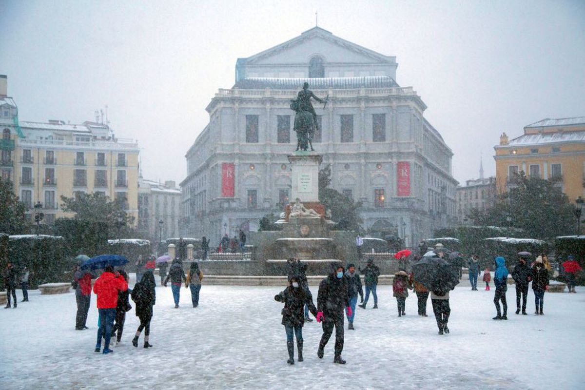 Ninsorile din Madrid - imagini spectaculoase