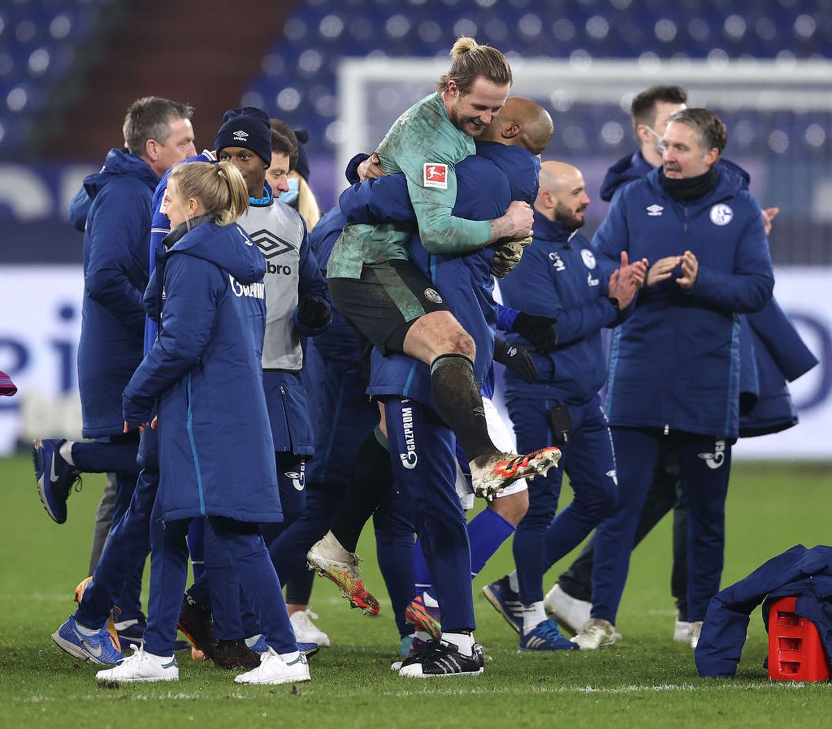 FOTO Schalke 04 a spart ghinionul și a câștigat un meci în Bundesliga, după 359 de zile! Rezultatul este neverosimil