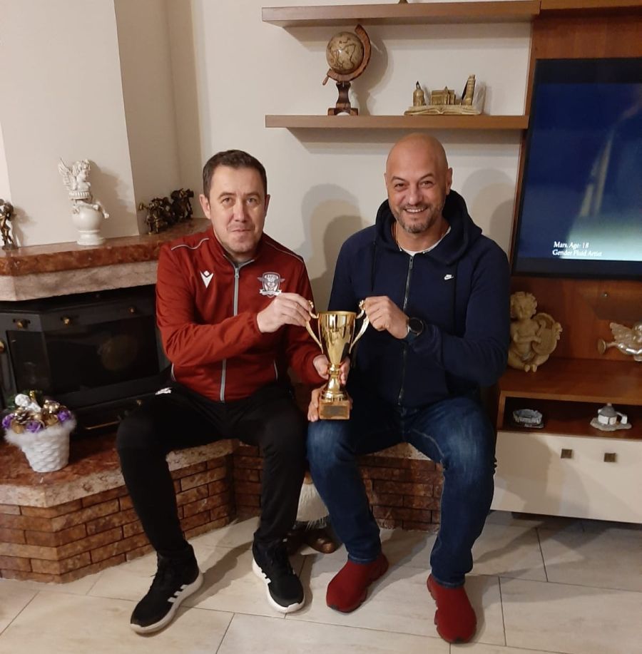 Lucian Ionescu, alături de fostul căpitan al Rapidului, Cristi Dulca Lucian Ionescu, alături de fostul căpitan al Rapidului, Cristi Dulca