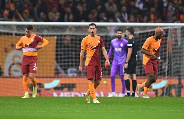 „Dați-vă jos tricourile și dispăreți!” » Cicâldău și Moruțan, în cel mai rău moment la Galatasaray