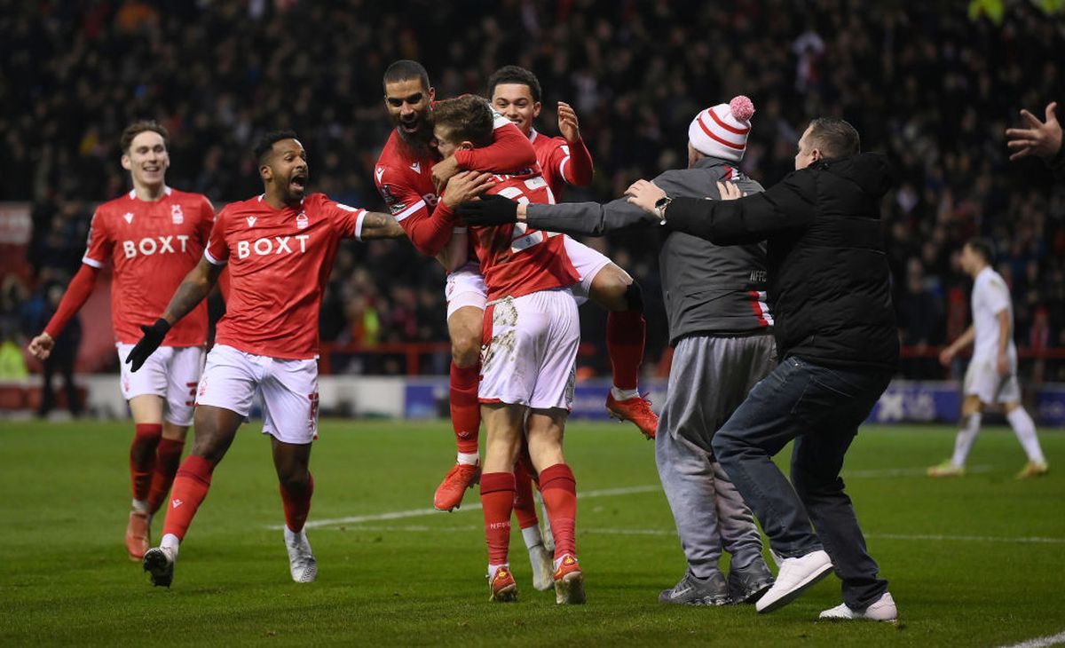 De ce a jucat Arsenal într-un echipament complet alb la meciul de Cupa Angliei cu Nottingham. „Tunarii”, eliminați!